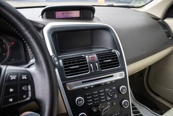 Volvo XC60 2.4D AWD Summum - 18