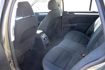 Škoda Superb Combi 1.6 TDI CR DPF Greenline Ambition - 18