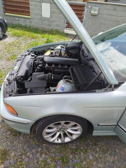 BMW e39 523i - 18