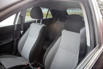 Hyundai i20 1.1 Black - 18