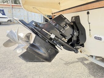 CROWNLINE 230 VLEK + NOVÝ MOTOR - 18