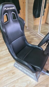 Playstation 4 Pro 1TB + PS VR1 + PLAYSEAT + LOGITECH G29 - 18