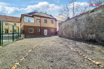 Prodej nájemního domu, 409 m², Lochovice - 18
