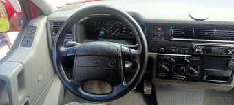 VOLKSWAGEN T4 CARAVELLE Multivan 2,4D - 18