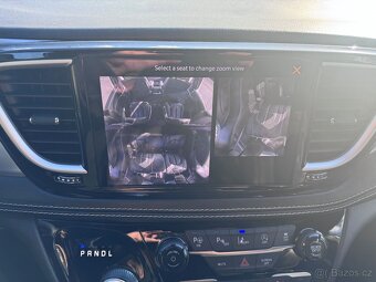 Chrysler Pacifica 3,6 Limited DVD Čočka 2021 DPH - 18