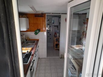 Prodej celoročně obyvatelné chaty s pozemkem RUSAVA - 18
