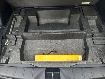 Subaru Forester 2.0D 108 kW, 4x4 první majitel koupeno v ČR - 18