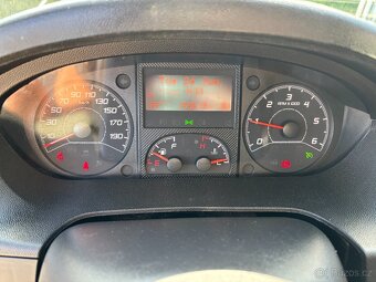 Peugeot Boxer L1H1 2,0bHDi 96kW najeto 155 600km - 18