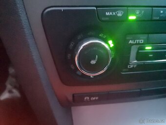 ŠKODA OCTAVIA II FACELIFT RS LOOK TDi 2012/06 SERVIS - 18