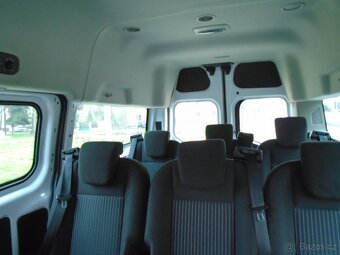 Ford Transit Custom 2.2 TDCi 9 míst BUS 92kW L2H2 - 18