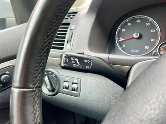 Volkswagen Touran 1,4 TSi EcoFuel / KLIMA 7MÍST / 2009 - 18