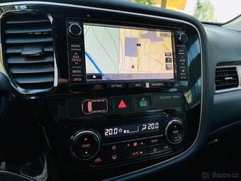 Mitsubishi Outlander 2.2D 4x4 AUT KAM VÝHŘEV TAŽNÉ SERVISKA - 18
