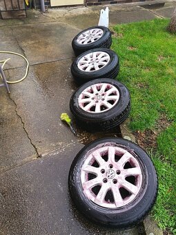 Volkswagen golf plus - 18