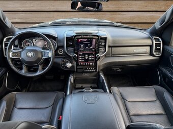 DODGE RAM LARAMIE READY LIFT HEMI - 18