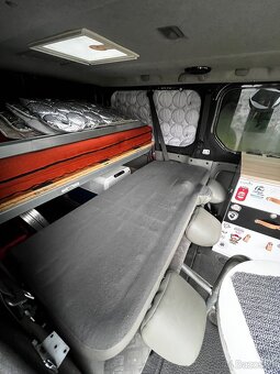 Opel Vivaro long 2005 obytná dodávka - 18