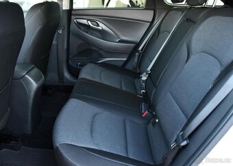 Hyundai i30 1.6CRDi 85kW FRESH ZÁRUKA - 18