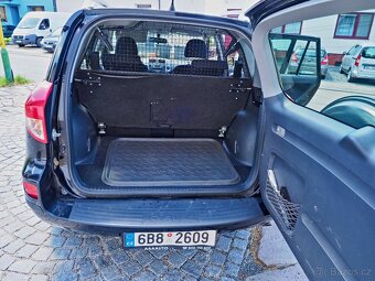 TOYOTA RAV4 - 18