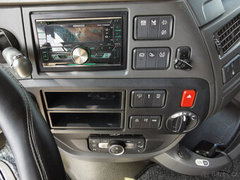 Prodám tahač návěsů DAF XF 530 FTG EURO 6 - 18