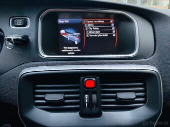 Volvo V40 1.6i T3 110KW MANUÁL R-DESIGN KAMERA SERVISKA - 18