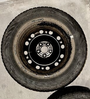 zimní kola Fabia 3, Rapid, 6Jx15 ET38, 185/60 R15, 5x100 - 18