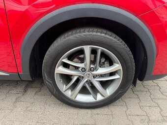 MG EHS PHEV Luxury 1.5 190kW AUT. 75tkm Panorama Kam 360° - 18