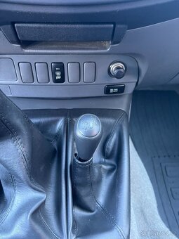 Toyota Hilux, 2,5 D-4D, 4WD, 2 sady KOL - 18