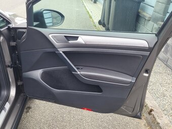 VW Golf VII 2.0TDi 135kW DSG Alltrack - Panorama - kůže - 18