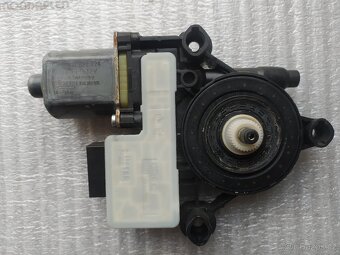 Motorek stahovaní oken Škoda Octavia 3  Rapid VW Golf 7 - 18