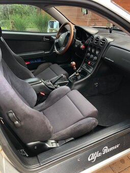 Alfa Romeo GTV 2,0 jts - 18