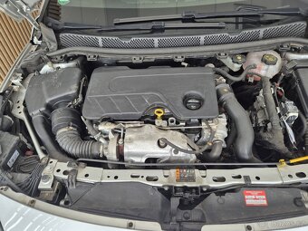 Opel Astra 1,6 CDTi 81kW Excite ST - 18