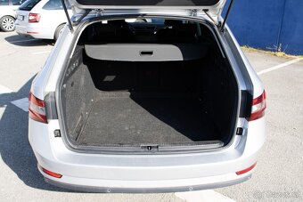 Škoda Superb Combi 2.0 TDI - 18
