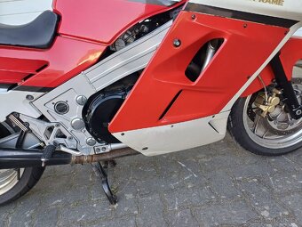 Kawasaki ZX 10 Tomcat - 18