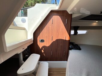 QUICKSILVER Activ 805 CRUISER + MERCURY F 250 V8 EFI EXLPT D - 18