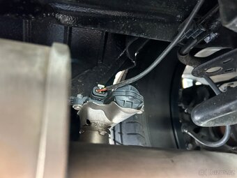 Ford Mustang 5.0Ti-VCT V8 GT nové v ČR 9900km - 18