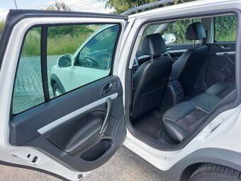 Škoda Octavia Scout 2,0TDi 103kW 4x4 AUTO A/C - 18