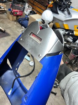 Aprilia Rsv 1000 gen 1 - 18