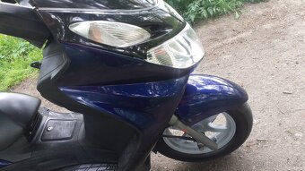 Suzuki Burgman 150 - 18