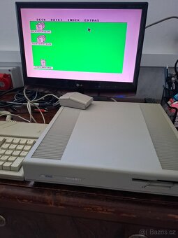 ATARI MEGA ST2 - 18