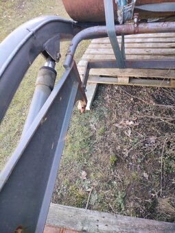 čelní nakladač BAAS - 18