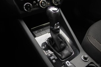 Škoda Octavia Combi 2.0 TDI DSG Scout - 18