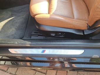 BMW 320i cabrio e92 - 125kW, jen 128tis km, krásný stav - 18