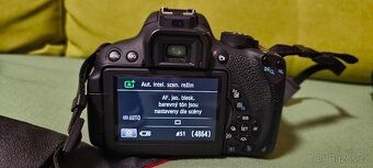 Digitální fotoaparát Canon EOS 700D - 18