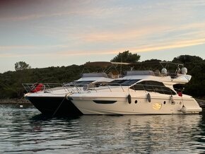 Motorová jachta Azimut 47 Fly - 18