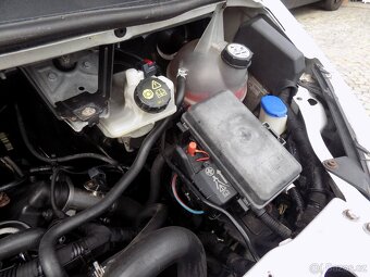 Ford Transit 2.4 TDCI 74 KW LWB DC 6 MÍST - 18