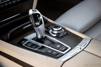 BMW Rad 7 740d xDrive - 18