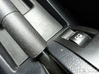 Peugeot 207 1,6 HDI - 18