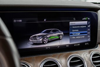 Mercedes-Benz E trieda Sedan 300 de 143 kw - AJ NA SPLÁTKY - 18
