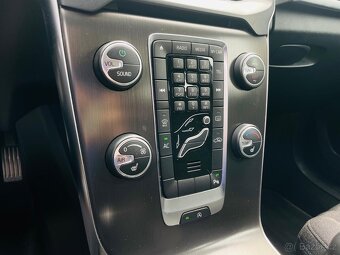 Volvo V40 2.0 D3 5VÁLEC AUTOMAT LED Bi XEN VÝHŘEV SERVISKA - 18