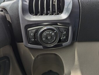 Ford Tourneo Custom 2.0TDCi 125kW 8 MÍST KAMERA ČR - 18