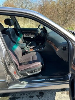 BMW e39 528i 142 kw Automat - 18